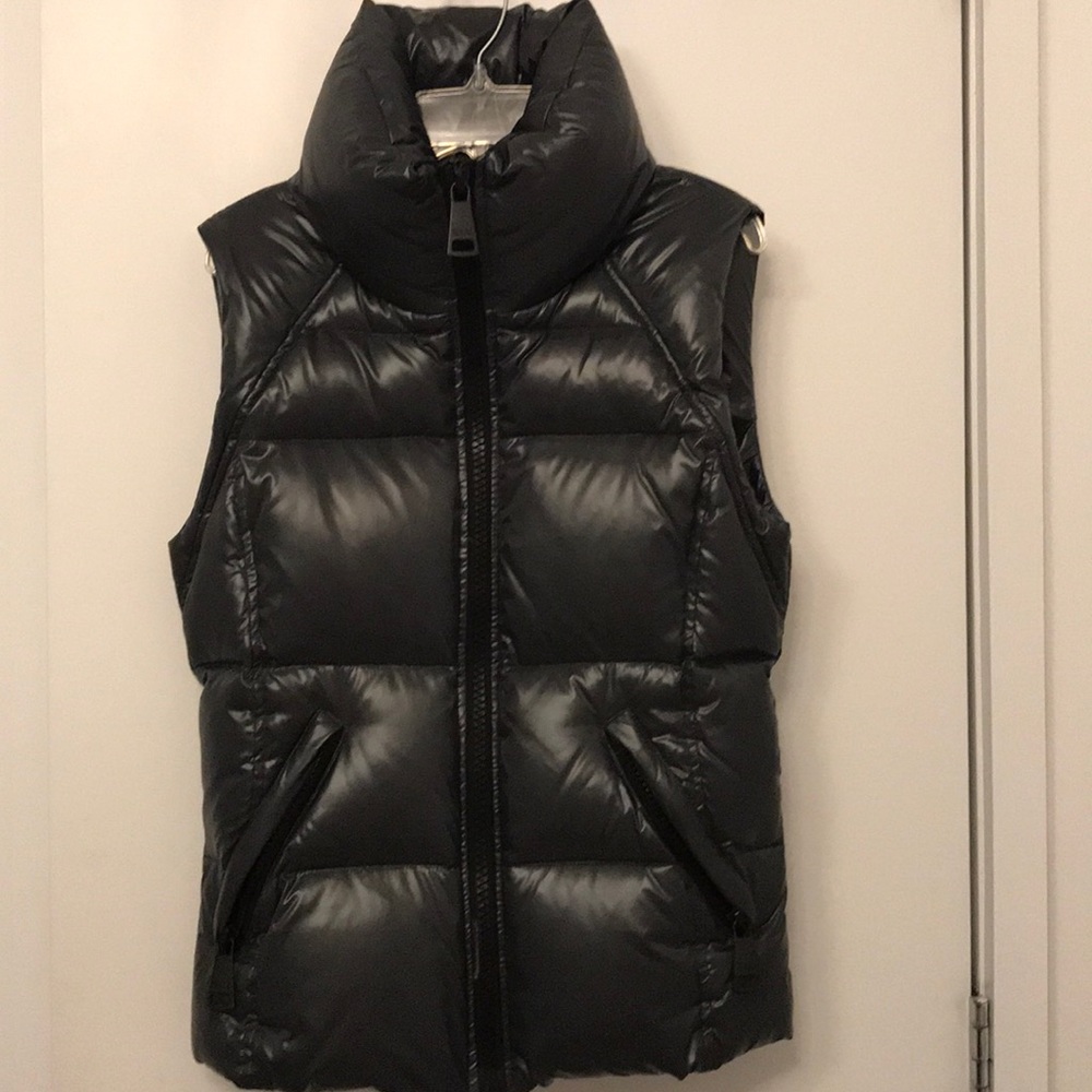 SAM Down Vest; PERFECT CONDITION (NEVER WORN)